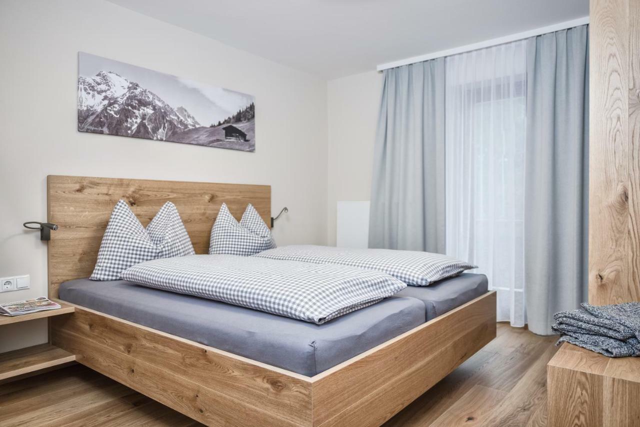 Hillside Apartments Pircher Fuegen Ngoại thất bức ảnh